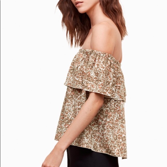 Aritzia’s Wilfred Promener Blouse, M